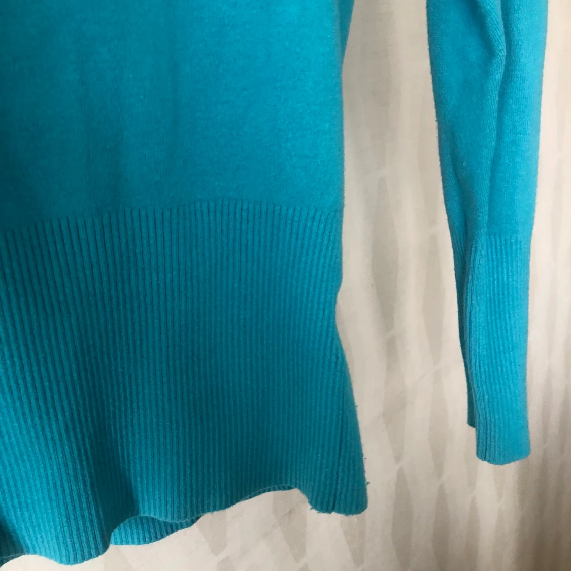 Gosig blå tröja - 90