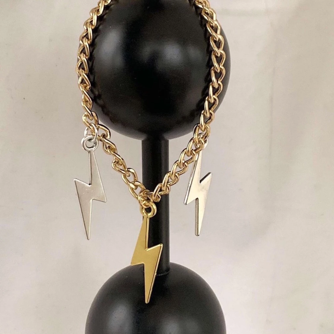 Thunder bracelet - 90