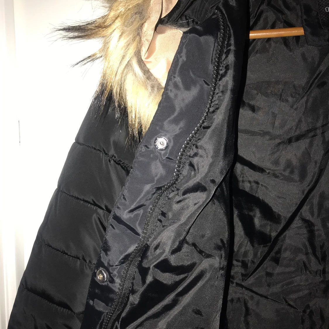 Svart vinterjacka  - 91