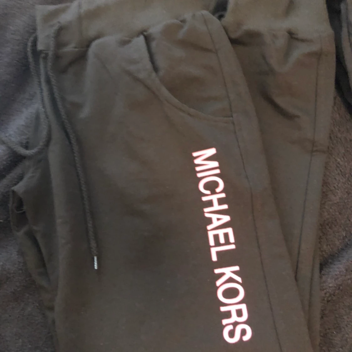 Mikael kors sett - 90