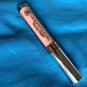  - Testad liquid lipstick från anastasia