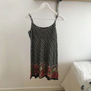  - Klänning från indiska 