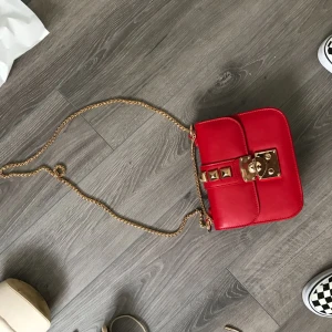  - Inspirerad valentino