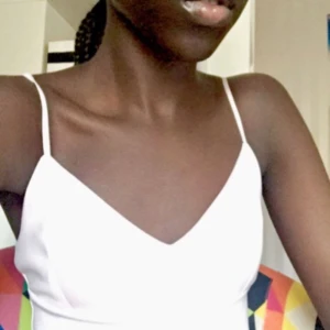  - Rosa topp i bra skick. Köparen står för frakten. 