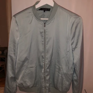 Tunn jacka  - Tunn jacka 
