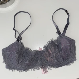 Superfin balconette från Victoria Secret - Helt oanvänd, prislappen kvar! Hör av er för frågor💕💕💕💕