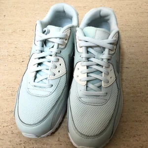 Nike  - 🌟 Ljusa Nike Air i storlek 37, i nyskick. Färg: Mint. Kan mötas upp i Helsingborg eller skickas mot en fraktkostnad 📮 