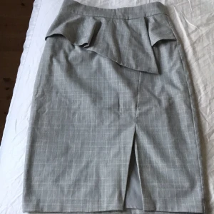 Kostym kjol - Grå/vit rutig kostym kjol