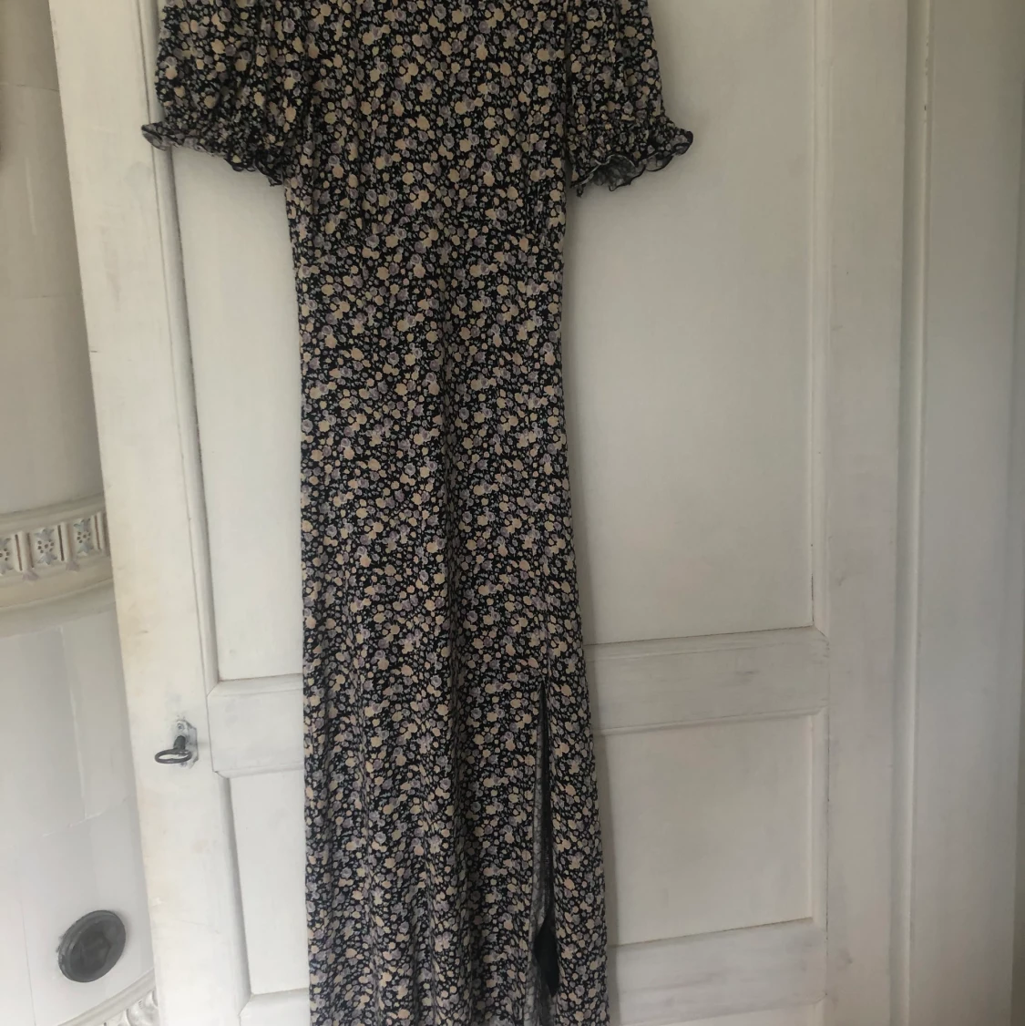 Blommig klänning - 91