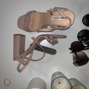 Fina klackskor🌺 - Helt oanvända ljusrosa klackskor från Even & Odd! 