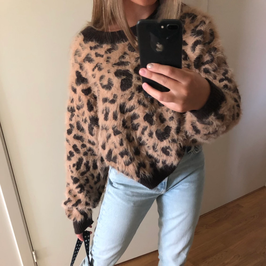 Jättemysig leopardtröja