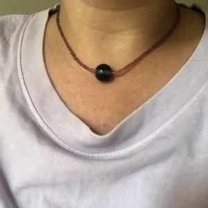 Halsband  - Fint halsband köpt på Myrona. Frakt blir 10 kr. Kan även mötas upp i Malmö.❤️🌻