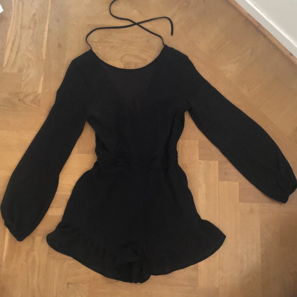 Svart playsuit strl 38 - 91