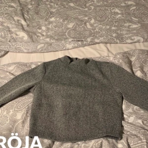 Grå tröja - Tröja