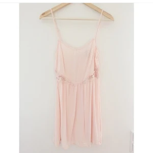  - Fin klänning från H&M 