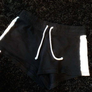 Shorts - Helt nya testade o dem passade inte mig