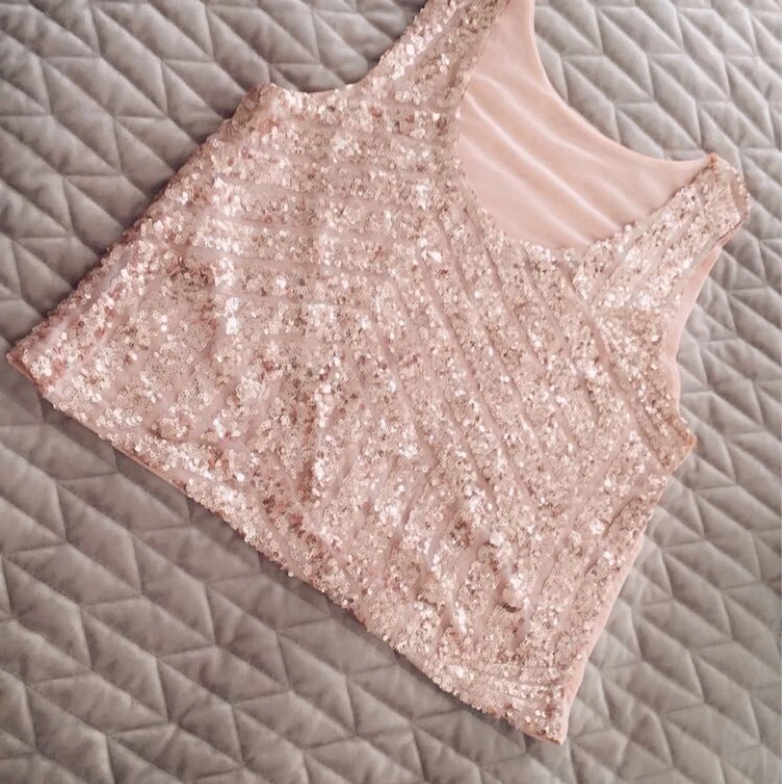 Paljettprydd croptop