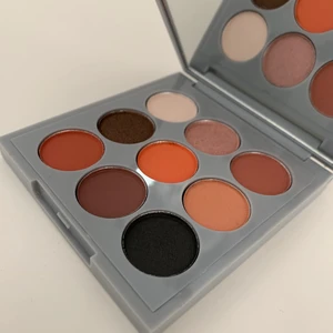 Bang Beauty  - En bang beauty palett, helt oanvänd, 7,2g , nypris 325kr , köparen står för frakt, jag ansvarar inte för postens slarv!