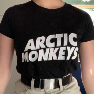  - Arctic monkeys t shirt!! 