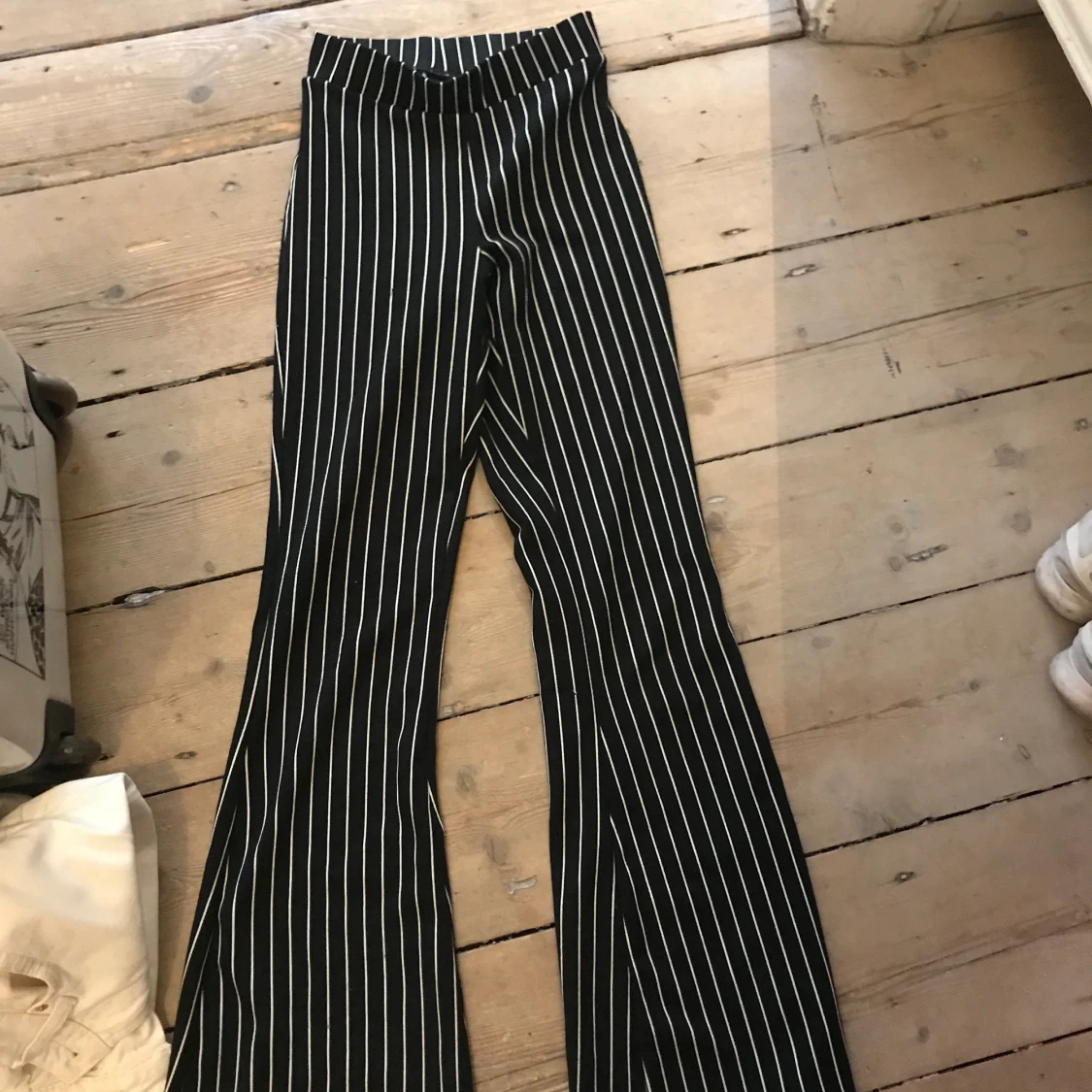 Säljer mina Assnygga kostymbyxor