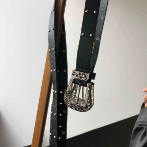  - Snyggt skärp, passar S-M! Fraktar eller möter upp 😃