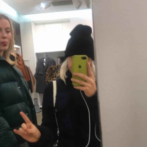 jacka - rutig jacka ifrån asos <3 herrmodell men XS så sitter oversize 