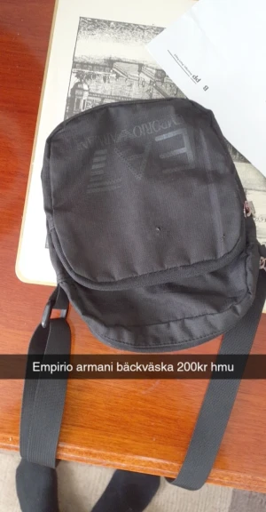 Armani empirio väska  - Bra skick använd n4 ggr ungefär