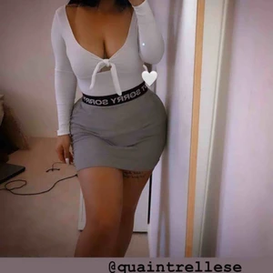  - ❤️REA❤️ Just nu har vi en alla hjärtans dag rea på 40% på en hel order!  Dessutom bjuder vi på frakten vid köp över 200kr! Vi är en butik så allt såklart helt nytt och oanvänt ❤️ Skriv på instagram: quaintrellese eller här för mer info 🥰