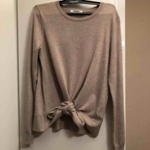  - Tröja från Nakd i strl xs, passar även S