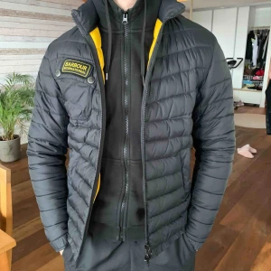  - Fint skick. Kan posta men frakt blir 50kr☺️