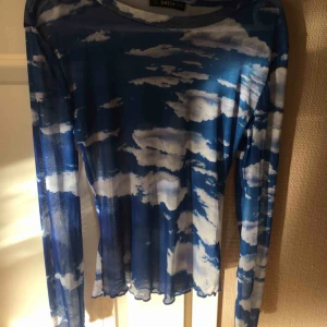 Mesh - Mesh topp med coolt mönster 🦋🦋 Frakt tillkommer 