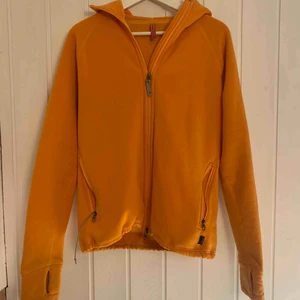  - Säljer VÄRLDENS mysigaste varmaste fleecejacka från Houdini