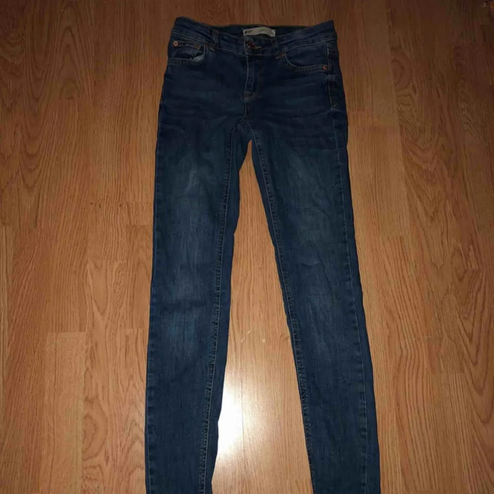 Snygga jeans från Gina Tricot!. Jeans & Byxor.