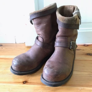  - Primeboots. Använda ett år.