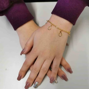  - Vi är ett UF-företag som säljer smycken med syftet att skänka 20% av pengarna till barndiabetesfonden. Köp ett smycke och bidra till forskningen för diabetes💙 Fler och bättre bilder kommer snart! 