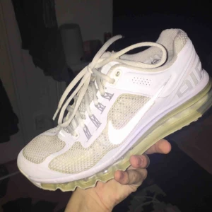  - Nike air max i storlek 38 men passar 39.5 