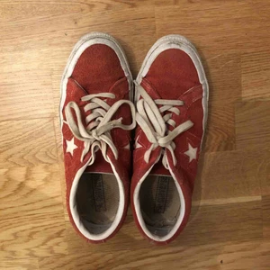  - Nypris: 999kr Använda en sommar. Lite smutsiga, ska rengöras och impregneras