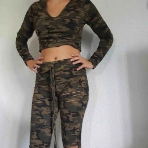  - Topp fint madlady set använt en gång passar XS/s  149:- eller ett bud hämtas eller skickas spårbart 