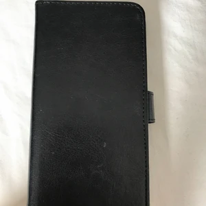  - iPhone 7 Plus plånboksfodral, nästintill oanvänd. 30 kr + frakt.