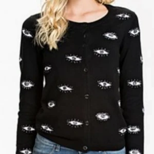  - Kofta från Maison Scotch. Stlrleks-lappen saknas men vill minnas att den är en storlek small. Frakt är inräknat i priset.