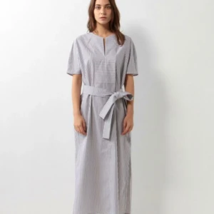  - Hope Dawn dress storlek 36. Superfint skick, använd endast 1 gång. Säljes pga garderobrensning och denna är tyvärr bara hängande.  Nypris 2900:-