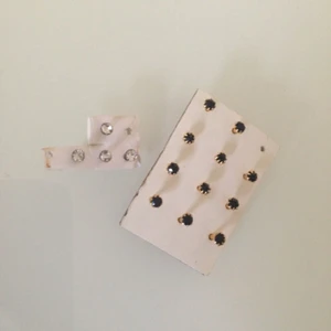  - Svart sten 10kr/st Vit sten 15!/st Vid intresse kan göras paket pris