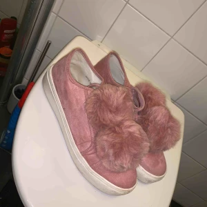  - Ändrat använder ett par gånger, säljer dem gör dem kommer inte till användning här hemma