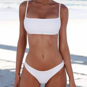  - Säljer denna i grön. Aldrig använd. 