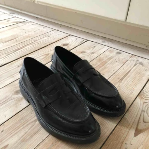  - Loafers från vagabond i MYCKET bra skick! 