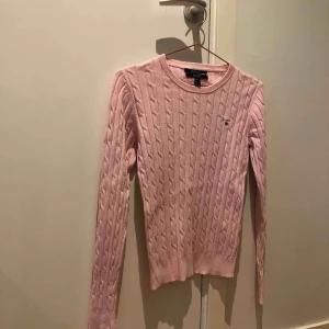  - En Gant bomulls tröja, använd ett fåtal gånger 