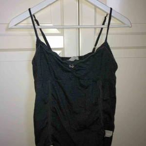  - Linne från Odd molly.