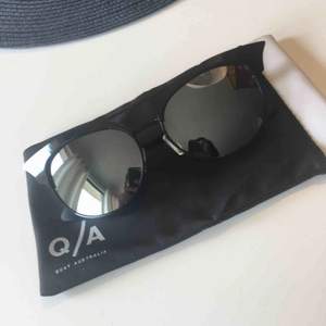 Solglasögon från QUAY, cateye, lite använda  Pris med frakt 