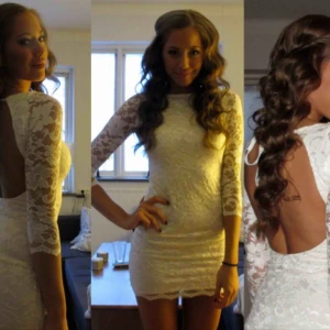  - Första bild lånad av Kenza. Fin spetsklänning med öppen rygg fint skick kan fraktas