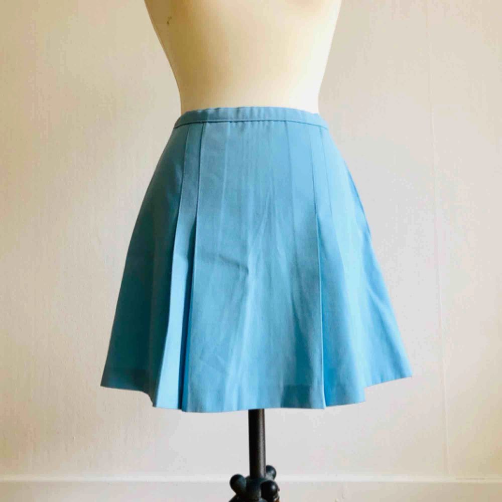 Ljusblå kjol, 60-tal. A-linje. | Plick Second Hand